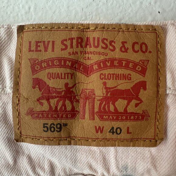 Levis 569 Shorts Mens Size 40 Pink Tie Dye Denim Jean Loose Straight 12” Inseam - Picture 3 of 12